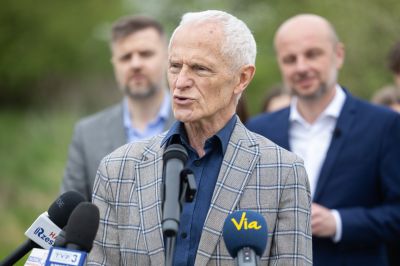 zdjęcie z konferencji prasowej na osiedlu imienia Franciszka Kotuli,fot. Grzegorz Bukała, Urząd Miasta Rzeszowa